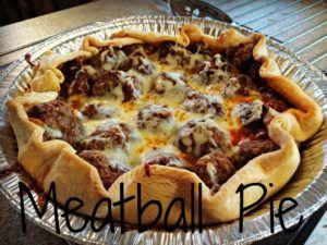 Meatball Pie Recipe, Meatball Pie, Vegeterian Dishes, Homemade Meatballs Recipe, Beef Ideas, Savory Cheesecake, Italian Meatball, Lumpy Space, Super Easy Dinner