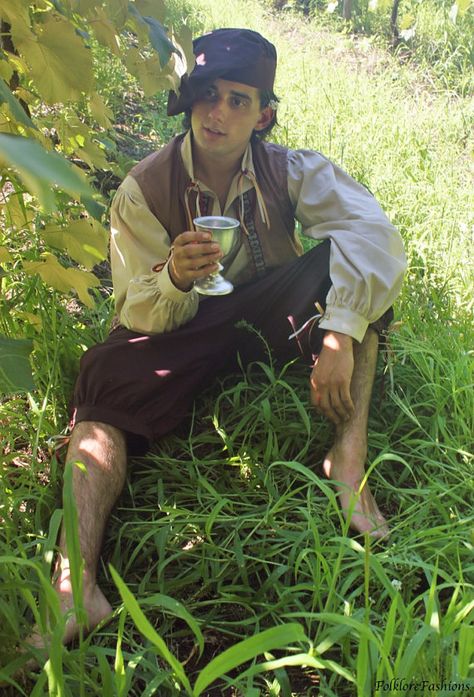 Mens Hobbit Costume, Hobbit Costume Men, Hobbit Outfit Aesthetic Male, Rennaisance Outfits Men, Men Ren Faire Costume, Hobbit Outfit Men, Male Ren Faire Costume, Hobbit Aesthetic Clothes, Hobbitcore Outfits