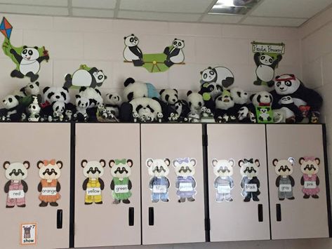 The Panda Teacher: A Peek into my Panda Classroom Panda Classroom, Panda Activities, Panda Room, Bears Preschool, Kindergarten Classroom Setup, Panda Stuffed Animal, Panda Craft, Panda Stuff, Panda Theme