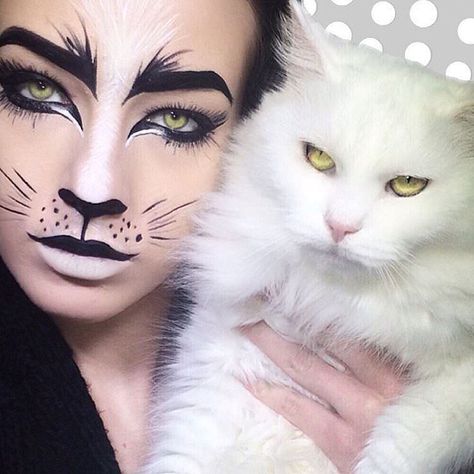 Realistic Makeup of Cat Cute Cat Makeup Looks, Cat Makeup For Women, Halloween Cat Make Up, Cat Halloween Makeup For Women, Cat Face Halloween Makeup Ideas, White Cat Costume Women, Cat Costume Makeup For Women, Cat Halloween Costumes For Women Make Up, Halloween Cat Makeup For Women