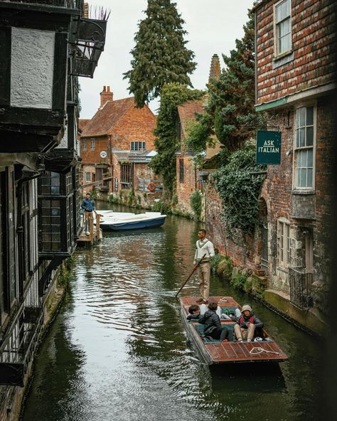 (6) Facebook Canterbury England, Canterbury Kent, Kent England, Visiting England, Nikon Photography, England Travel, Old Buildings, Canterbury, Turin