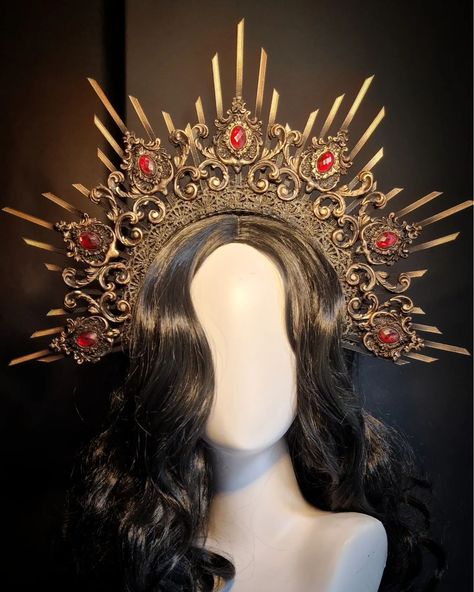 New baroque crowns in the shop!! I love making these! It takes a little bit more time, but nonetheless super fun! I hope you like them! What colours should I do next? X Liesbeth Dark Lemon Gold Armor, Gothic Costume, Lemon Art, Dark Queen, Diy Crown, The Hierophant, Magical Jewelry, Clothes Aesthetic, Red Queen