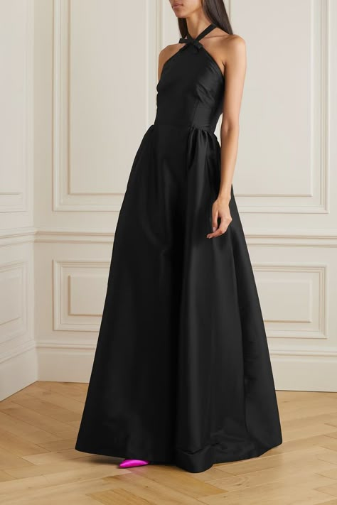 Black Tie Wedding Attire, Taffeta Bridesmaid Dress, Taffeta Gown, Red Carpet Gowns, Taffeta Dress, Couture Designers, Crop Top Outfits, Black Gown, Evening Dresses Elegant