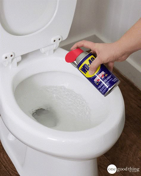 Uses for WD-40 Wd 40 Uses, Wd 40, Toilet Cleaner, Household Cleaning Tips, Cleaning Recipes, Toilet Cleaning, Toilet Bowl, Toilet Brush, Bathroom Cleaning