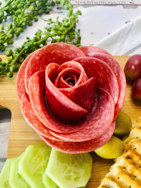 How to Make Salami Roses for a Charcuterie Board Charcuterie Board Rose, Salami Flowers, Charcuterie Salami, How To Make Salami, My Heavenly Recipes, Charcuterie Board Meats, Heavenly Recipes, Charcuterie Plate, Charcuterie Ideas