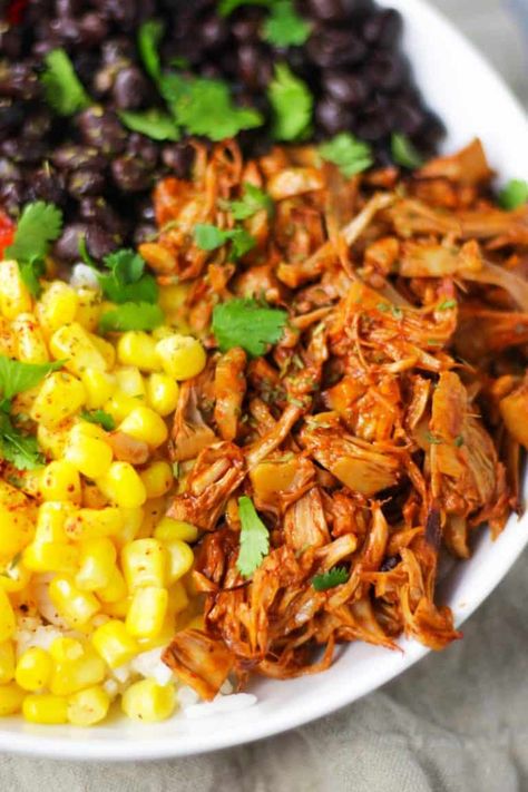 Jackfruit Enchilada Bowls - Vegan meal prep Jackfruit Vegan Recipes, Enchilada Bowls, Jackfruit Enchiladas, How To Cook Jackfruit, Vegan Jackfruit, Veg Recipe, Bbq Jackfruit, Jackfruit Recipes, Vegan Ideas