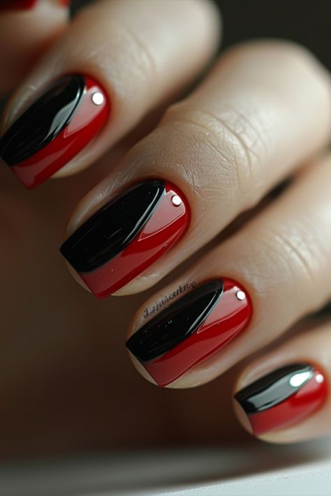 Black and Red Nails Red With Black Nails, Red Short Nails Design, Black Red White Nails, Astros Nails, Halloween Red Nails, Red Nail Designs Short, Red And Black Nails Design, Black And Red Nail Designs, Nails Black And Red