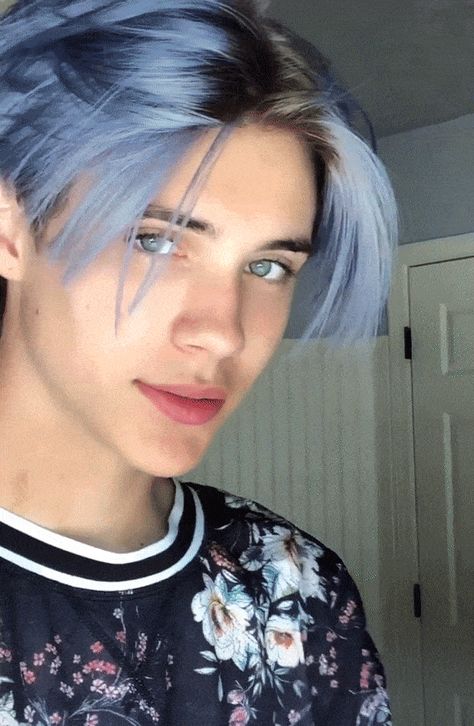 Mens Dyed Hair, Boys Dyed Hair, Mens Blue Hair, Kpop Hair Color, Boys Colored Hair, Noen Eubanks, Dyed Hair Men, Light Blue Hair, Men Hair Color