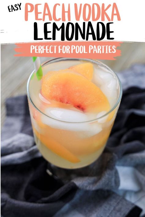 Peach Lemonade Vodka Drinks, Vodka Peach Schnapps Lemonade, Alcoholic Drinks Vodka Easy, Easy Peach Cocktail Recipes, Peach Cocktail Recipe Vodka, Beach Peach Lemonade, Drinks With Peach Vodka, Peach Ciroc Drinks Recipes, Peach Cocktail Recipe Summer Drinks