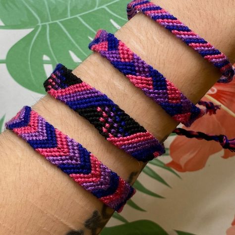 Pink And Purple Friendship Bracelet, Adjustable Purple Friendship Bracelets For Beach, Black And Purple Friendship Bracelet, Friendship Bracelets Pink, Purple Bohemian Braided Friendship Bracelet, Purple Friendship Bracelet, Pride Friendship Bracelet, Bisexual Friendship Bracelet, Summer Camp Style