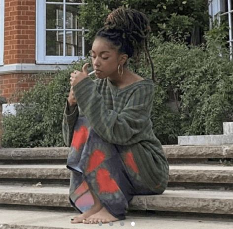 Looks Hip Hop, Black Hippy, Hippie Aesthetic, Mode Hippie, Earthy Outfits, Black Femininity, Hippie Outfits, May 13, Mode Inspiration