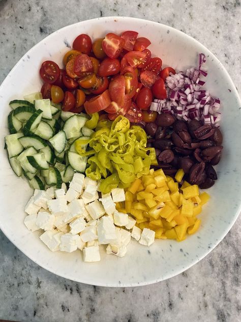 Greek Salad No Lettuce, No Lettuce Salads, Salads No Lettuce, Salad No Lettuce, No Lettuce Salad, Sides And Appetizers, Salad Challenge, Salads Without Lettuce, 4th Of July Food Ideas