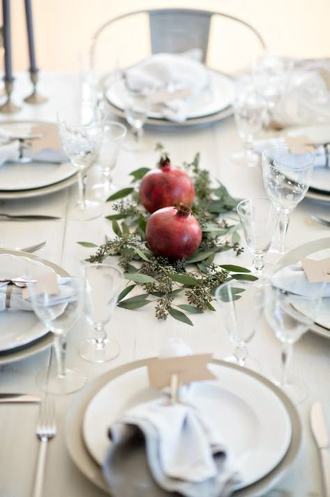 Pomegranate Wedding, Rosh Hashana Recipes, Rosh Hashanah Table, Rosh Hashanah Recipes, Vegan Coleslaw, Yom Kippur, Sukkot, Thanksgiving Tablescapes, Rosh Hashanah