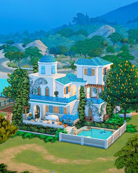 I built a Greek inspired house in @thesims , it's placed in Tartosa and I had so much fun doing this style for the first time 🌿 What do you think about this house? #thesims4 #thesims #EAPartner #sims4 Sims 4 Greek House, Tartosa Sims 4, Sims 4 Spanish Style House, Sims 4 Mediterranean House, Sims Greek House, Sims 4 Greek Villa, Sims 4 Tartosa House, Building Inspiration, Greek Villas