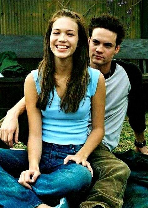 A Walk To Remember Quotes, A Walk To Remember, Shane West, I Love Cinema, Mandy Moore, Couples Photo, Nicholas Sparks, Movie Couples, Romantic Movies