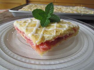 Rhubarb Slab Pie, Rhubarb Tea, Pies And Tarts, Rhubarb Syrup, Slab Pie, Tea Bread, Rhubarb Pie, Cooking For A Crowd, Rhubarb Recipes