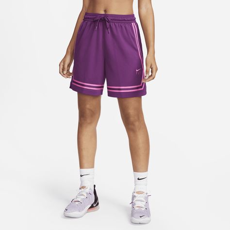 Crossover Basketball, Womens Basketball Shorts, Nike Spandex Shorts, Nike Spandex, Nike Basketball Shorts, Womens Athletic Shorts, Nike Pro Shorts, Nike Athletic Shorts, Casual Wear Women