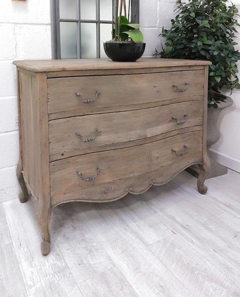 3 Drawer Antique Dresser, How To Style Chest Of Drawers, Chest Of Drawers Upcycle, Chest Of Drawers Styling, French Bedroom Furniture, Cottage Style Bedrooms, Modern French Farmhouse, French Chest Of Drawers, French Furniture Bedroom