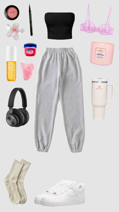 chill outfit 🎧 #outfitidea #outfitideas #outfit #basicoutfit #comfyoutfit #shuffles Outfits Shuffle, Outfit Shuffles, Chill Outfit, Back To School Outfits, Basic Outfits, 5th Grade, School Outfits, Back To School