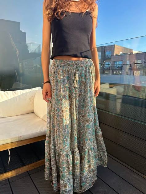 Products – Page 2 – Liva Larsen Long Colorful Skirt Outfit, Italian Summer Outfits Casual, Patterned Maxi Skirt Outfit, Long Floral Skirt Outfit, Summer Long Skirt Outfits, Summer Maxi Skirt Outfits, Maxi Skirts Outfit, Long Skirt Outfits For Summer, Summer Maxi Skirt