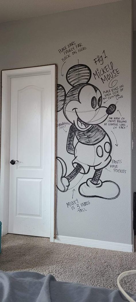 Disney Picture Wall Ideas, Mickey Mouse Wall Mural, Disney Room Design, Disney Wall Drawings, Mickey Mouse Themed Bedroom, Disney Wall Murals Paint, Disney Rv Decor, Subtle Disney Room Decor, Mickey Room Decor