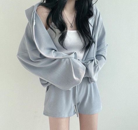 Minimalist Korean Aesthetic, Aesthetic Simple Outfits, Korean Simple Outfits, Simple Korean Outfits, Aesthetic Outfits Korean, Grey Dress Outfit, Aesthetic Korean Outfits, Aesthetic Cream, Outfit Korean Style