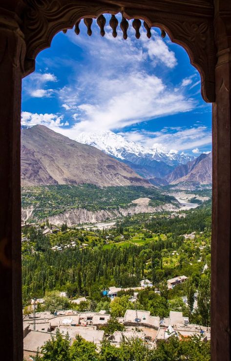 Pakistan Wallpaper, Pakistan Tourism, Hunza Valley, Pakistan Travel, Gilgit Baltistan, Beautiful Places To Visit, Tourist Destinations, Amazing Destinations, Most Beautiful Places