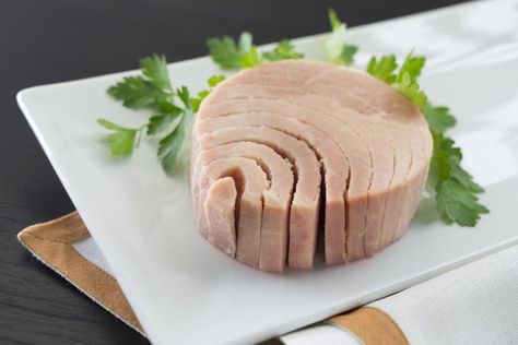 Tuna Protein, Iodine Rich Foods, Canned Tuna, Cooked Carrots, Tuna Recipes, Tasting Table, Food Staples, Canned Food, Calorie Diet