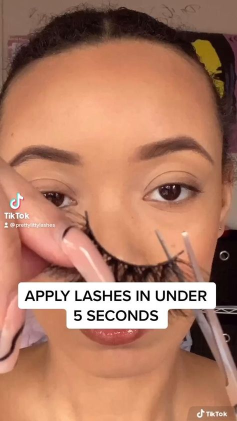 Applying False Lashes How Apply Eyelashes, How To Apply Eyelashes Under Lashes, Easy Eyelashes How To Apply, Applying False Eyelashes Under Lashes, Easy Way To Put On Lashes, How To Apply False Eyelashes Under Lash, Lashes How To Apply, How To Do Fake Lashes, How To Wear Lashes