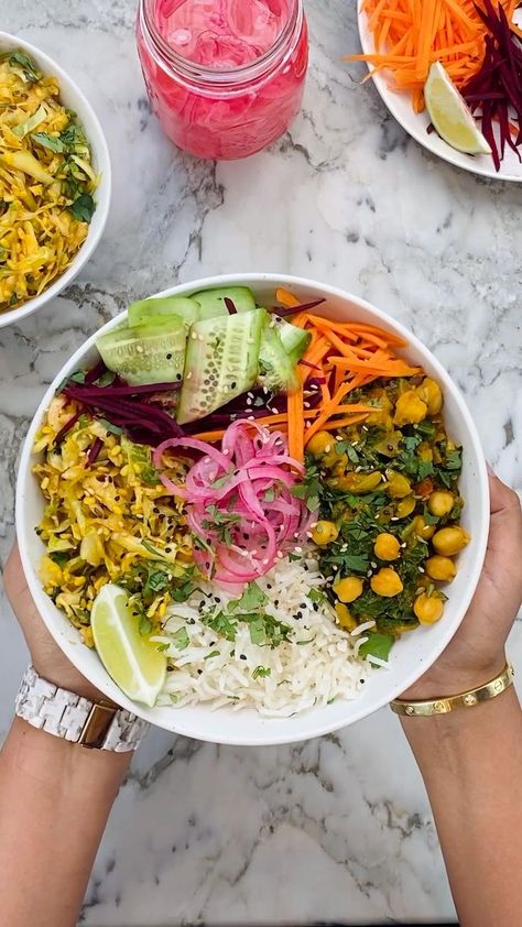 Plant-based bowl loaded with superfoods | Indian food recipes, Healthy recipes, Vegetarian dinner Recipes Vegetarian Dinner, Ministry Of Curry, Healthy Recipes Vegetarian, Indian Salads, Vegetarian Bowls, Food Recipes Healthy, Healthy Lunch Snacks, Indian Diet, Healthy Food Menu