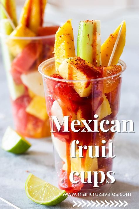 Mexican Fruit Cups, Mexican Fruit, Mexican Party Food, Mexican Treats, Fruit Cup, Mexican Snacks, Mexican Street Food, Mexican Dessert Recipes, Mexican Dessert