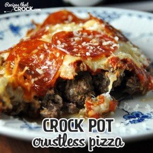 Meatless Crumbles Recipes, Pizza Casserole Low Carb, Crockpot Pizza, Crock Pot Pizza, Pizza Oven Recipes, Crustless Pizza, Low Carb Marinara, Keto Crockpot Recipes, Low Carb Sauces