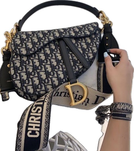 Dior Bag Outfit, Elegant Fashion Outfits, Luxury Bags Collection, Dior Saddle, Bag Outfit, Christian Dior Couture, Dream Bags, Fancy Bags, Iconic Style