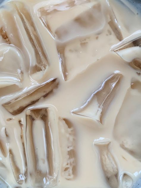 Vanilla Cream Aesthetic, Creme Astethic, Cream Fall Aesthetic, Vanilla Astethic, Creme Widgets, Warm White Aesthetic, Vanilla Pictures, Creamy White Aesthetic, Vainilla Aesthetic