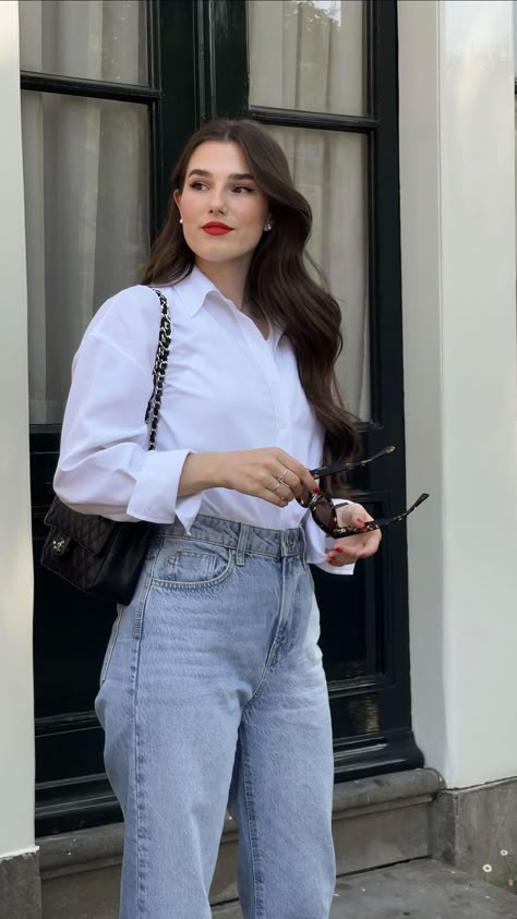 lauraspiessmacher on Instagram: Parisian vibes today - blue jeans and a white shirt is a must have! What do you think? 💋 #parisianstyle • #parisianvibes #parisianchic… White Shirt With Blue Jeans Outfit, White Shirt Blue Denim Women, White Shirt Light Blue Jeans Outfit, White Chemise Outfit Casual, White Shirt And Blue Jeans Outfit, White Top And Blue Jeans Outfit, Blue Jeans And White Top Outfit, Light Blue Shirt Women Outfit, White Shirt Blue Jeans Outfit Women