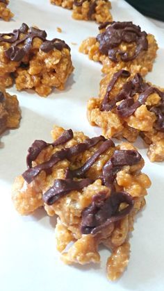 Keto No Bake Cookies, Keto Pastry, No Bake Cookie Recipe, Keto No Bake, Keto Lunches, No Bake Cookie, Keto Christmas Cookies, Pork Rind, Keto Biscuits