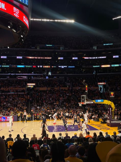 Sporting Event Aesthetic, Sports Game Aesthetic, Nba Game Aesthetic, Basketball Wallpaper Lakers, Lakers Aesthetic, Basketball Courtside, Basketball Game Aesthetic, Basketball Aesthetic Lakers, Lakers Astetic