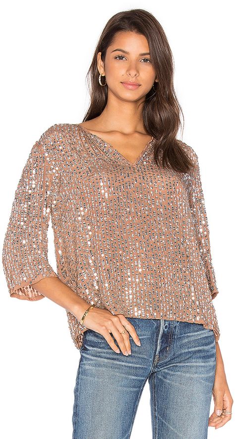 Shimmer Top Outfit, Shimmer Top, Gold Tops, Kaftan Top, Sequin Blouse, Sequin Outfit, Modern Feminine, Gold Sequins, Sequin Top