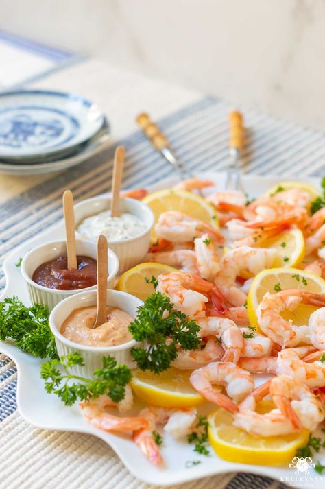 The Prettiest Shrimp Platter for Your Next Shower or Party Houre Derves Appetizers, Shrimp Charcuterie Board Ideas, Hour Derves Appetizers, Party Shrimp Appetizers, Appitzers Ideas For Party, Shrimp Charcuterie Board, Seafood Party Ideas For Birthday, Shrimp Platter Ideas, Italian Shrimp Appetizers