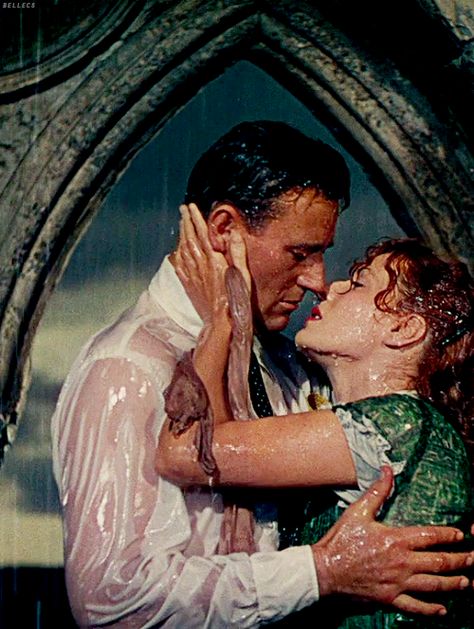 #Pelicula | John Wayne y Maureen O'Hara apasionados amantes en 'El hombre tranquilo' / 'The Quiet Man' www.beewatcher.es Quiet Man, Maureen O Hara, The Quiet Man, John Wayne Movies, Ben Johnson, Maureen O'hara, I Love Cinema, Hooray For Hollywood, Lauren Bacall