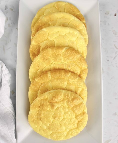 Cloud Bread This Cloud Bread is light and fluffy with an incredibly soft and airy texture. They're quick and easy to make in under 30 minutes! #ketobread #lowcarbbread #cloudbread Bread Recipe Air Fryer, High Protein Cloud Bread, How Do You Make Cloud Bread, 2 Ingredient Cloud Bread, Low Carb Cloud Bread Recipes, Low Calorie Cloud Bread, Easy Cloud Bread Recipe, Cloud Bread Recipe, Bell Pepper Soup