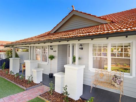 Red Tiled Roof House, Exterior House Colors Terracotta Roof, House With Terracotta Roof, Red Roof House Colors Colour Schemes, Terracotta Roof Colour Scheme, Terracotta Roof House Exterior Colors, Red Roof House Colors, Terracotta Roof House, Red Roof House