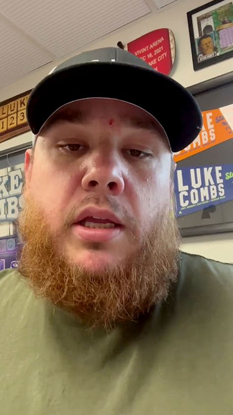 Luke Combs’ Nashville Bar Takes its Name from One of His Chart-Topping Hits Nashville Bars, Country Backgrounds, Luke Combs, Apple Gift Card, Video Call With Boyfriend Screen Photo, Screen Photo, Downtown Nashville, New Photo Download, Charlie Hunnam