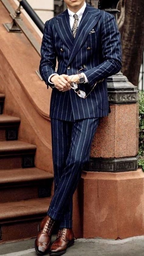 Anime Suits, Gentleman Style Suit, Mens Pinstripe Suit, Blue Pinstripe Suit, Style Gentleman, Stylish Mens Suits, A Man In A Suit, Man In A Suit, Classy Suits