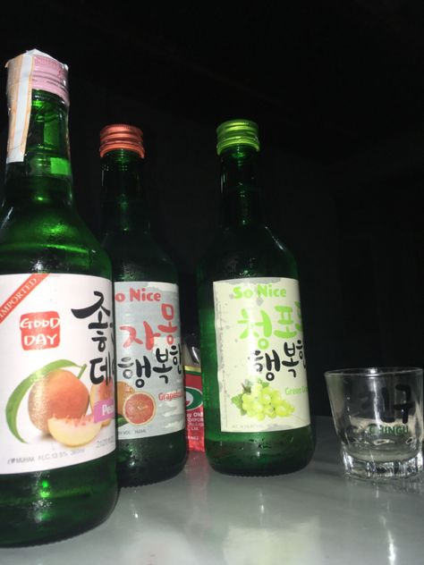 Soju Fake Story, Inuman Session With Friends Prank, Drinking Alcohol Aesthetic Prank, Beer Prank Picture, Soju Prank Picture, Inom Prank Picture, Jinro Soju Aesthetic, Drinking Alcohol Prank Picture Soju, Soju Aesthetic