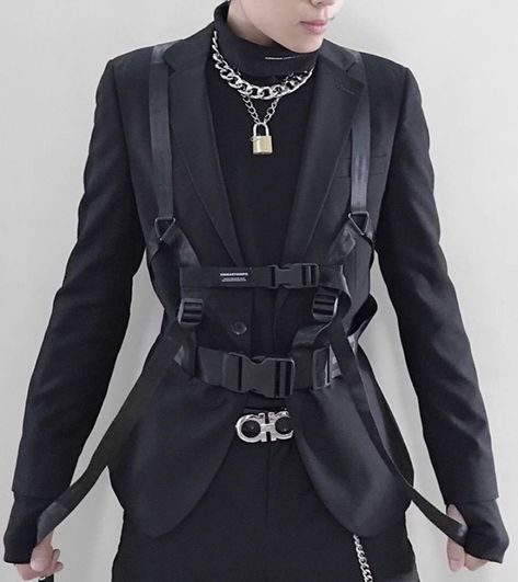 Emo Prom Suit, Male Party Outfits, Tech Wear Aesthetic, Guys Prom Outfit, Tech Outfit, Harness Outfit, Mens Photoshoot, Harness Fashion, Techwear Outfits