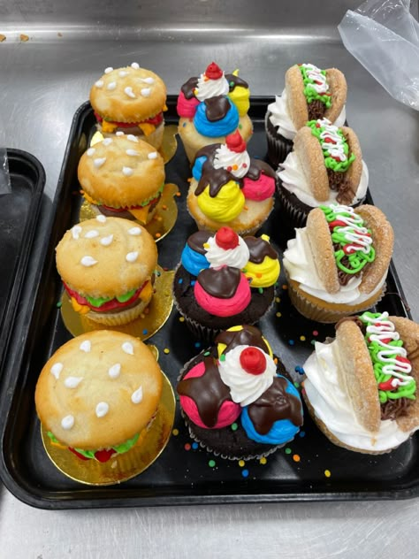 cheeseburger, ice cream sundae, and taco decorated cupcakes with buttercream icing Desserts That Look Like Other Things, Man Cupcakes Ideas For Men, Big Cupcake Decorating Ideas, Food Cupcakes Ideas, Summertime Cupcake Ideas, Cute Summer Cupcakes Ideas, Donut Cupcakes Ideas, Fun Cupcakes Decoration, Creative Cupcake Flavors