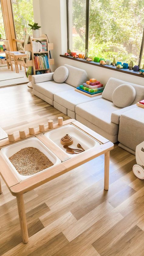 Homeschool Montessori Room, Playroom Ideas Aesthetic, Kids Playroom Aesthetic, Playing Room Ideas, Childminding Room Ideas, Childminders Playroom, Montessori Living Room, Playroom Ideas For Kids, Baby Play Area