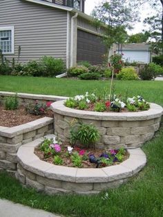 Tiered Landscape, Small Front Yard Landscaping, Small Front Yard, Have Inspiration, Front Yard Garden, Landscaping Tips, Yard Design, Garden Landscape, Front Yard Landscaping Design