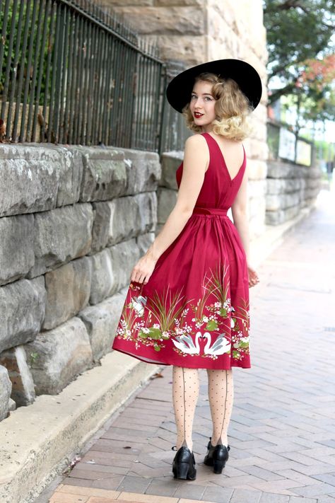 Autumn Feeling, Lindy Bop Dress, 50s Pinup, 1940's Style, Lindy Bop, Retro Beauty, Rockabilly Style, Stockings Heels, Thomas Shelby